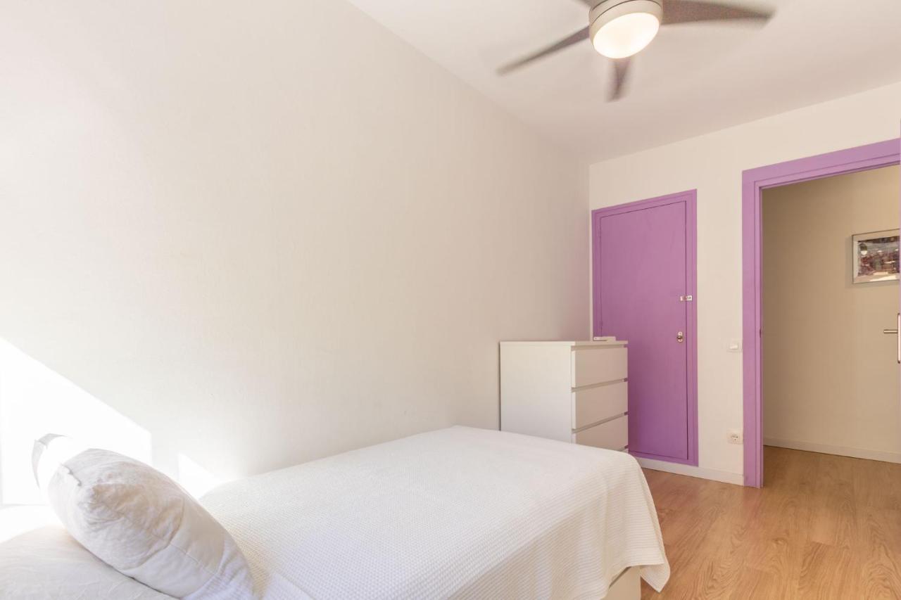 Colours Apartment And Garage Historical Center 4 Pax Sevilla Bagian luar foto