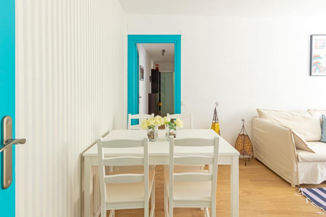 Colours Apartment And Garage Historical Center 4 Pax Sevilla Bagian luar foto