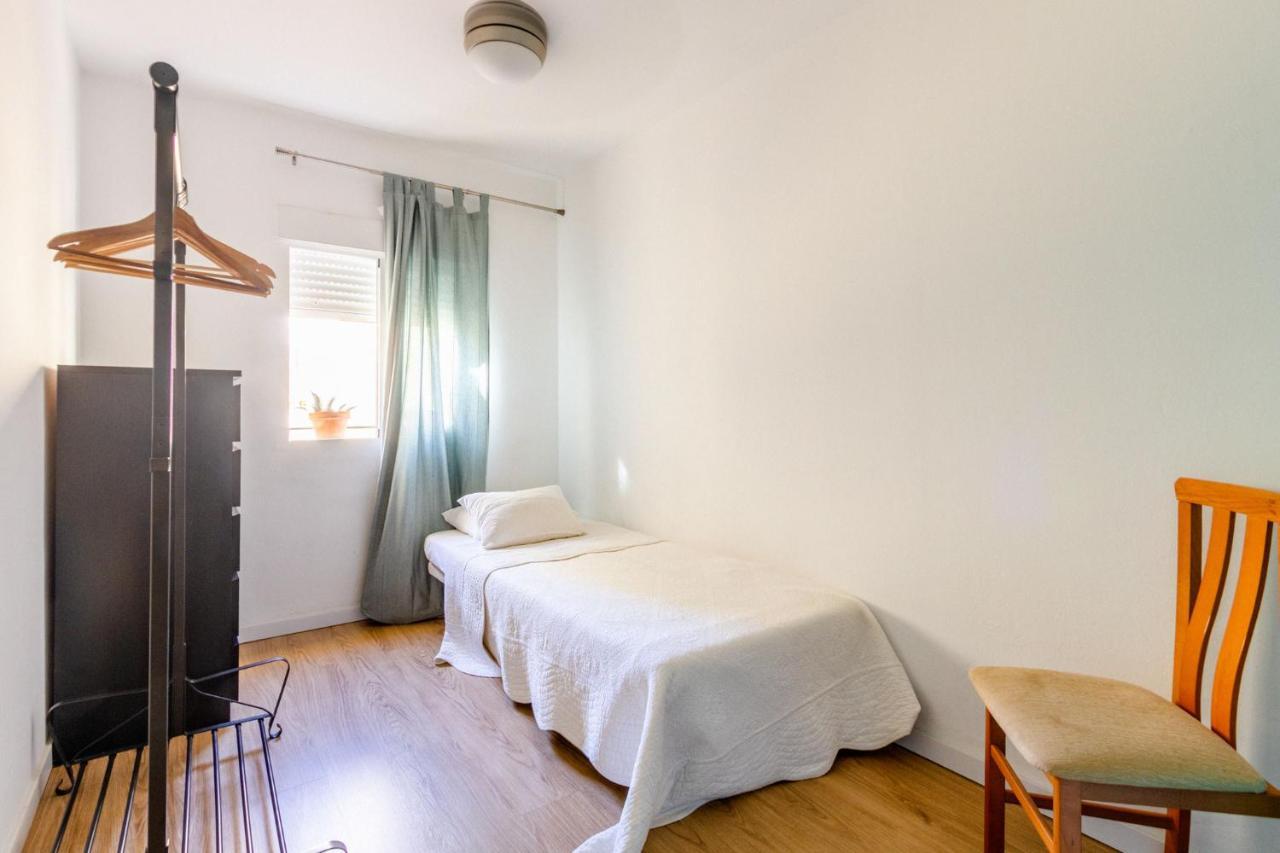 Colours Apartment And Garage Historical Center 4 Pax Sevilla Bagian luar foto