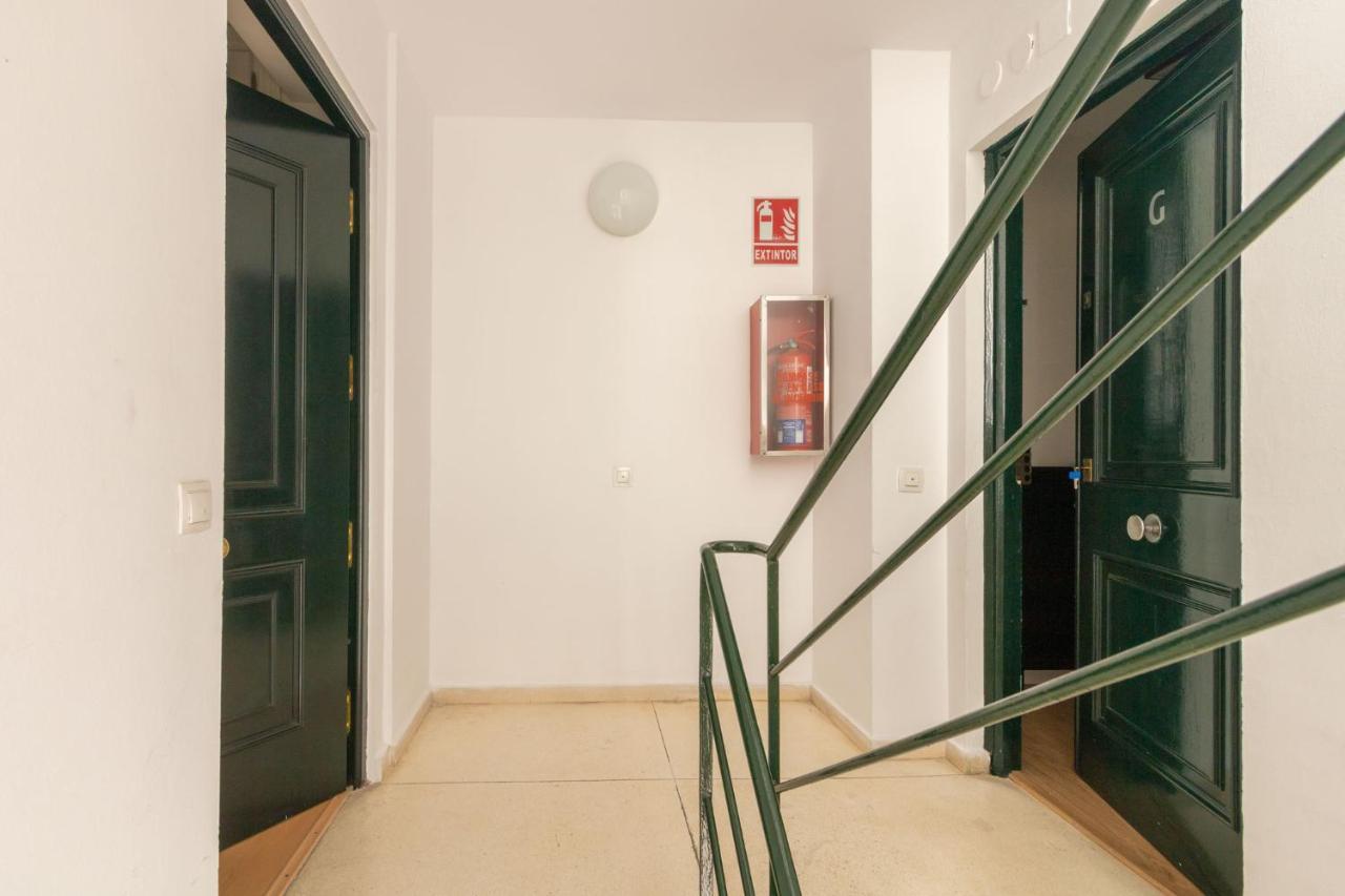Colours Apartment And Garage Historical Center 4 Pax Sevilla Bagian luar foto