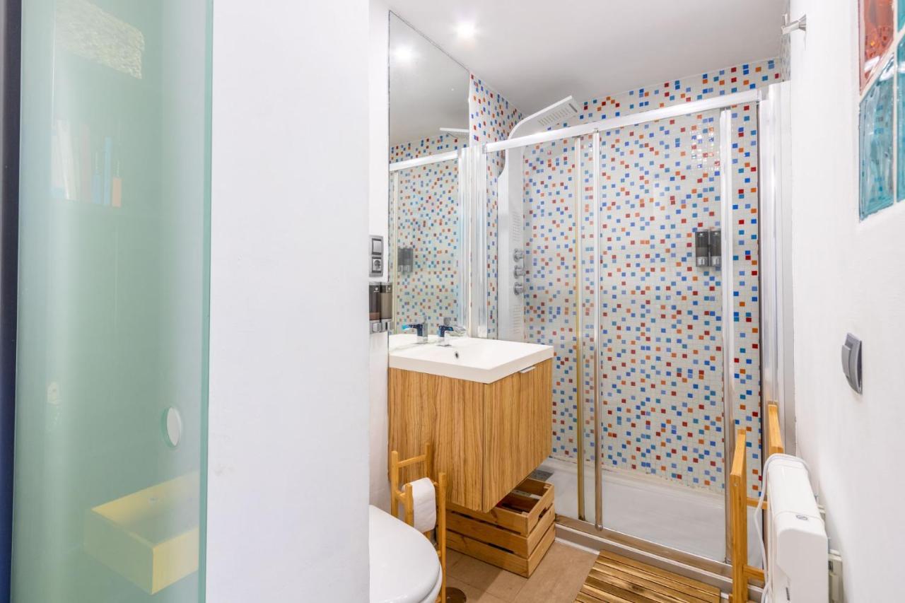 Colours Apartment And Garage Historical Center 4 Pax Sevilla Bagian luar foto